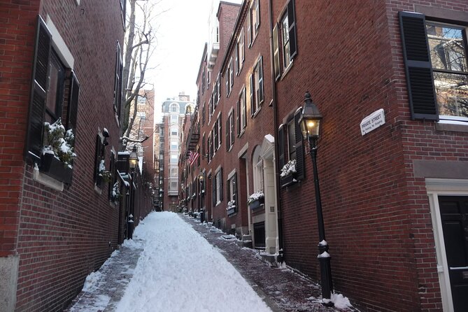 3-Hour Private "Cold Weather- Warm Van" Driving Tour of Boston - Copley Square to Christian Science Plaza: architecture with real context