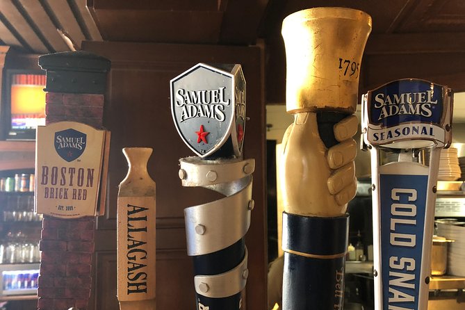 A Taste of the Freedom Trail: Boston's Iconic Food & History Tour - Faneuil Hall to Bell in Hand: Revolution-Era Energy Meets a 1700s Tavern