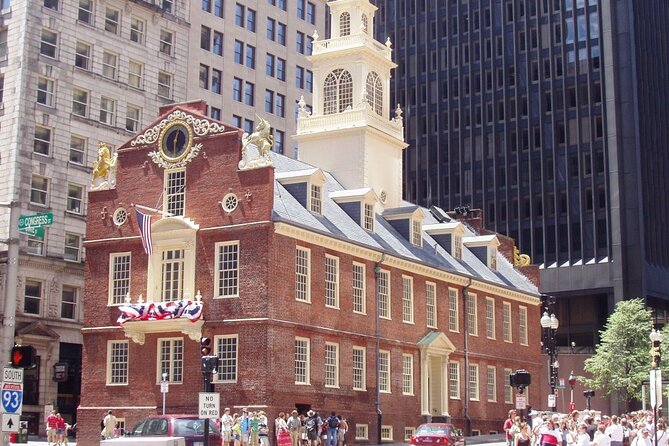 Astounding Scavenger Hunt: Boston The Story of America - Faneuil Hall Marketplace to Old South Meeting House: Revolution in plain sight