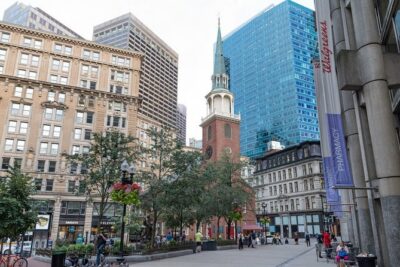 Astounding Scavenger Hunt: Boston The Story of America - Park Street Church and Granary Burying Ground: where names matter