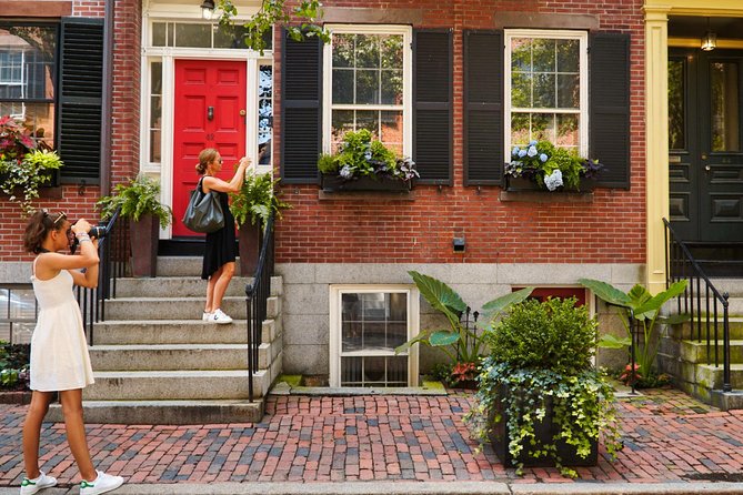 Beacon Hill + Back Bay History + Photo Walking Tour(SMALL Group) - Why this 2-hour Beacon Hill + Back Bay route works