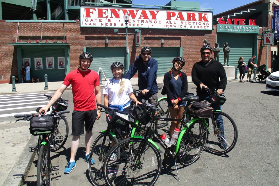 Boston: 2.5-Hour City View Bike Tour - Rose Kennedy Greenway to the Charles River Esplanade for Big Views