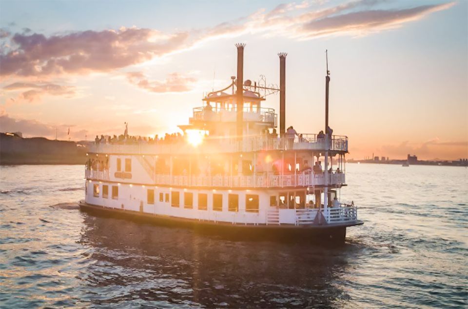 Boston: Boston Harbor Sunset Cruise - Onboard setup: seating options, bar reality, and staying warm