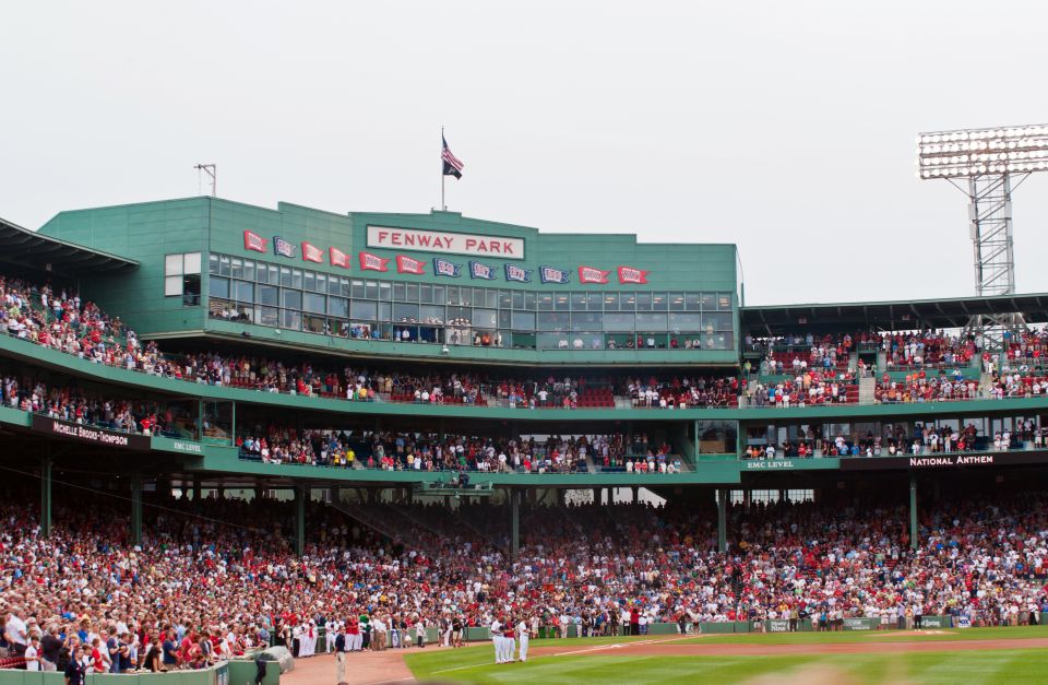 Boston: Boston Red Sox Baseball Game Ticket at Fenway Park - The 3-hour rhythm at Fenway: what happens during the game window