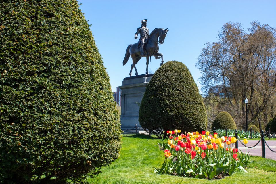 Boston: City History and Highlights Audio App Walking Tour - Key highlights to look for