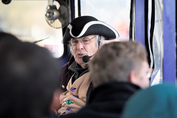 Boston Duck Boat Sightseeing City Tour with Cruise Along Charles River - Back Bay and downtown shopping streets: what you actually get out of the city sights