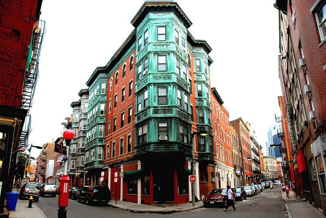 Boston Food of the North End Private Walking Tour - North End Food and Drinks: How You Get to a Full Meal