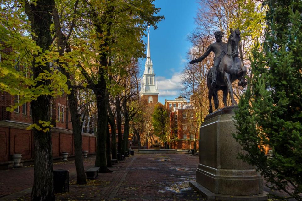 Boston: Freedom Trail, Bunker Hill, & USS Constitution Tour - Freedom Trail, but with the story in the right order