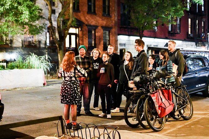 Boston Ghosts Boos and Brews Haunted Pub Crawl - Emmet’s Pub & Restaurant: Irish pub atmosphere and the drink break