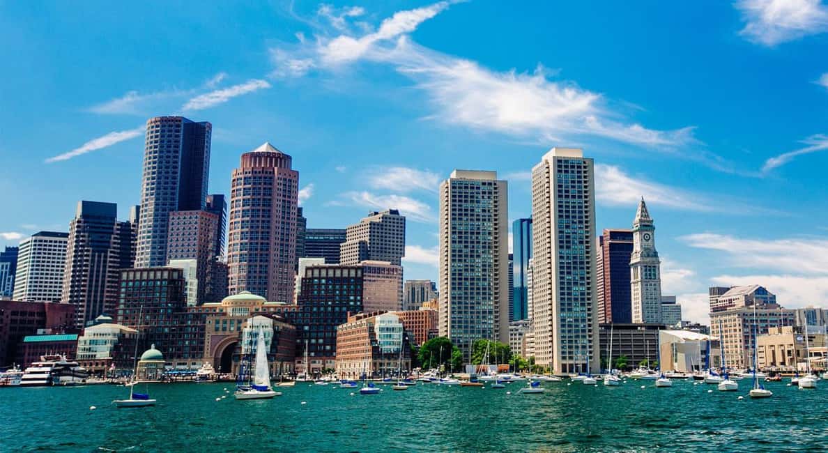 Boston: Group Tour with Boat Cruise - Downtown pickup to first stories: how the tour starts