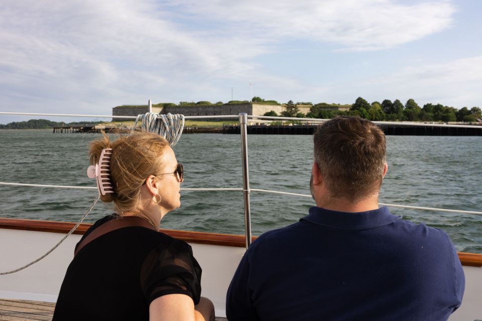 Boston: Harbor Champagne Sunset Sail from Rowes Wharf - Rowes Wharf check-in: where your sunset sail starts