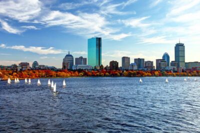 Boston Harbor: Fall Foliage Luncheon Cruise - Onboard Comfort: Climate-Controlled Cabin and a Deck for Photos