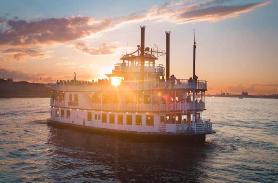 Boston Harbor: Full Moon Cruise with Champagne Option - Key things to know before you board