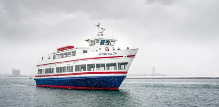 Boston Harbor: Full Moon Cruise with Champagne Option - Full Service Bar and the Prosecco Option: What’s Worth Waiting For