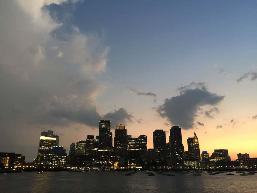 Boston Harbor: Full Moon Cruise with Champagne Option - Two Hours on the Water: The Sweet Spot for a Night Out