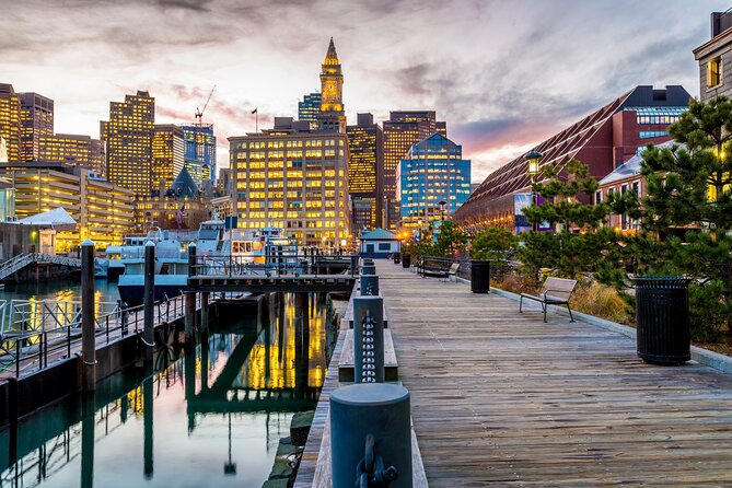 Boston Haunted Pub Crawl - A 9pm Haunted Walk from the Samuel Adams Memorial