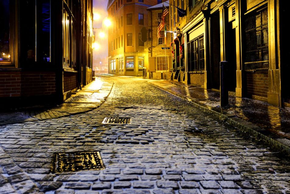 Boston: Haunted Pub Crawl of Historic Pubs and Taverns - The Haunted Stops: Taverns, Corner Sights, and North End Atmosphere