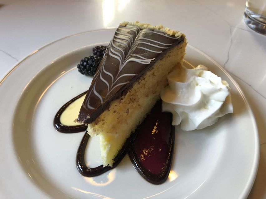 Boston: Iconic Food Tasting & History Tour - Downtown - Freedom Trail energy, plus food history at food-related sites