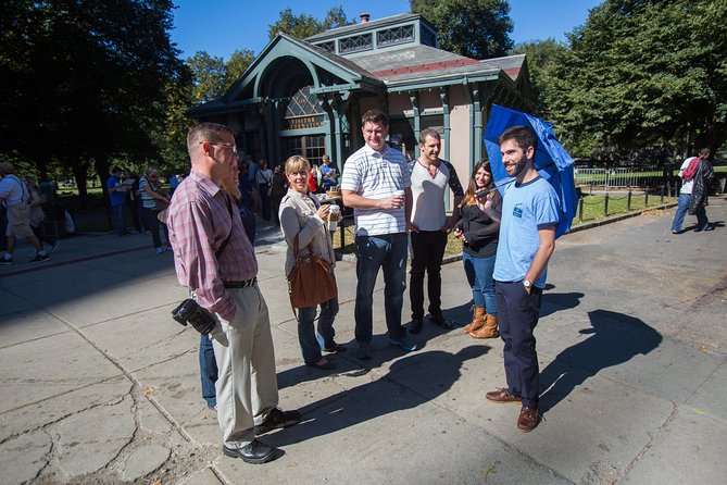 Boston: Movie Mile Walking Tour - Fever Pitch, Legally Blonde, and Mystic River: the filming-work secrets you’ll remember