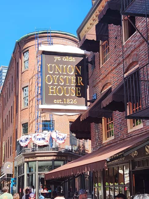 Boston: North End Walking Tour with Private Harbor Cruise - Paul Revere House and Paul Revere Mall: Walk in his footsteps (figuratively)
