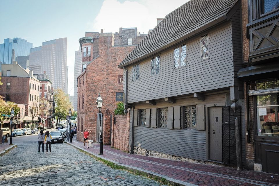 Boston Pass: Save up to 50% - Includes Franklin Park Zoo - Franklin Park Zoo: A Family-Friendly Win Inside the Pass