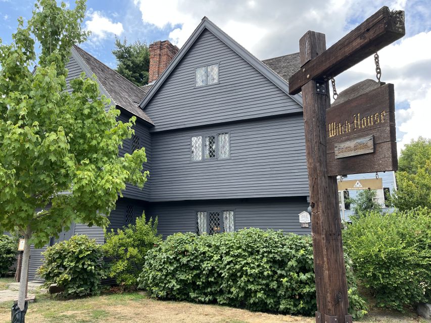 Boston: Salem by Boat – Witch Trials & Walking Tour - Pop-culture Salem: Bewitched statue and Hocus Pocus locations