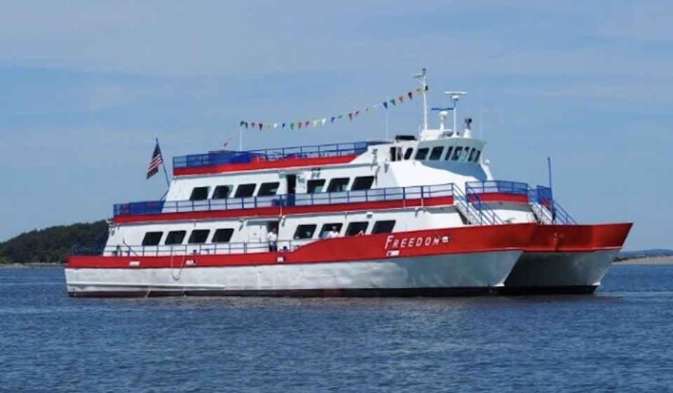 Boston: Scenic Harbor Cruise (Dog-Friendly) - Bunker Hill Monument and North End finish: where the photos make sense