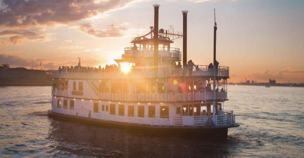 Boston: Scenic Moonlight Harbor Cruise - Moonlight Views: What the Cruise Feels Like From Rowes Wharf