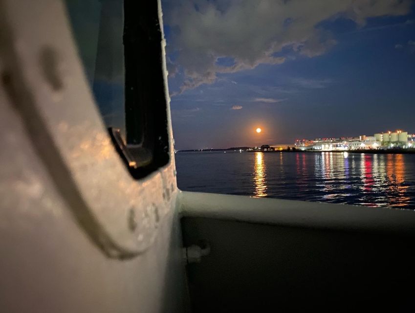 Boston: Scenic Moonlight Harbor Cruise - Price and Value: Is $33 Worth a 90-Minute After-Dinner Cruise?