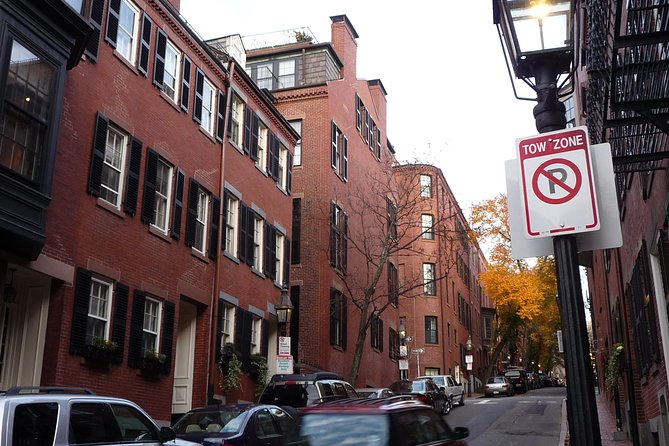 Boston Sightseeing Tour - a fully-narrated driving tour - Back Bay to Copley Area: Architecture Lessons From the Windows