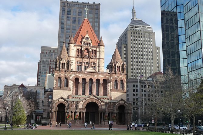 Boston Sightseeing Tour - a fully-narrated driving tour - Cambridge Views: Harvard and MIT in the Same Route