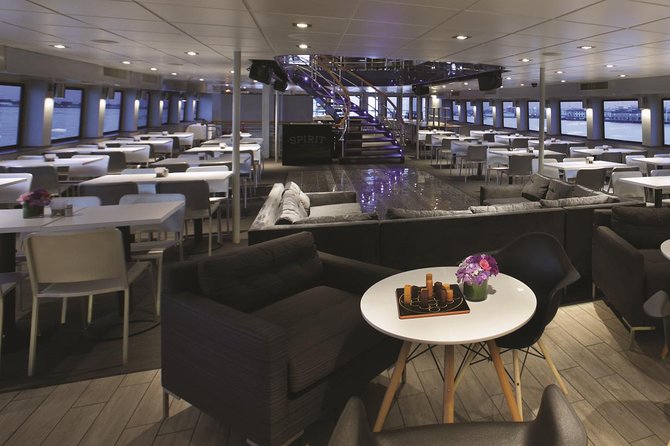 Boston Signature Lunch Cruise - The route: Revolutionary Boston landmarks you’ll recognize fast