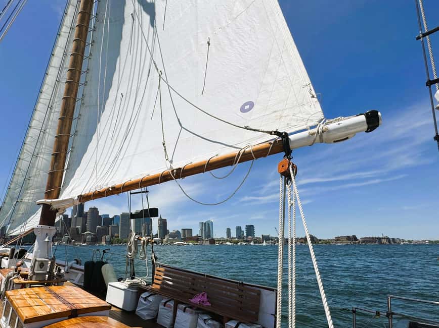 Boston: Sunday Pastries & Prosecco on Boston Harbor - Getting there: finding the boarding dock without stress