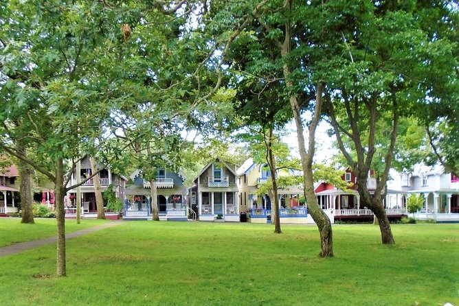 Boston to Martha's Vineyard Day Trip with Optional Island Tour - On the Road: Bus Comfort, Walking, and How to Plan Your Body