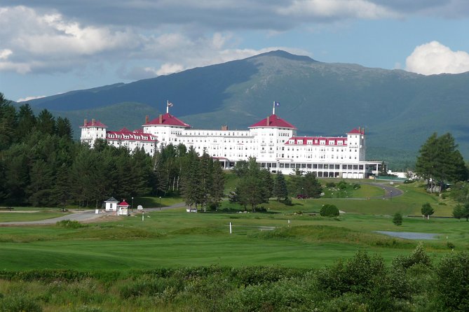 Boston to New Hampshire Fall Foliage White Mountains Day Trip - Omni Mount Washington Resort and Old Man on the Mountain cliff ledges