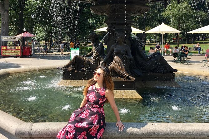 Boston Walk Through History Private & All-Inclusive Tour - Getting your bearings in Boston Common and Beacon Hill