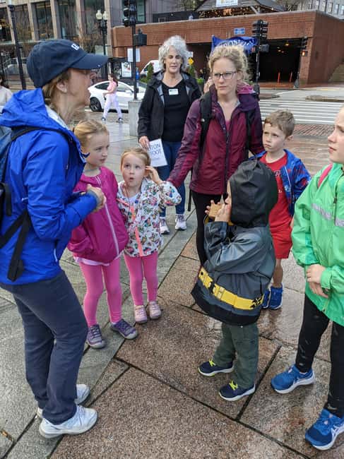 Boston Walking Tour for Children - Old State House: where the talk behind independence feels personal