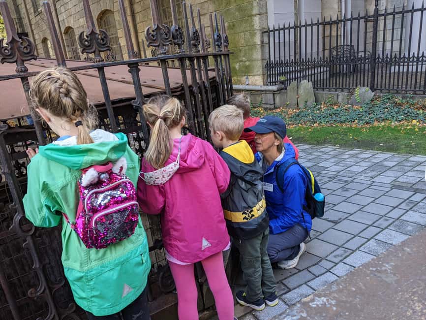 Boston Walking Tour for Children - Shem’s grasshopper, Franklin’s kite, and the play points kids remember