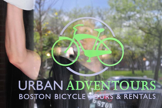 Boston's Emerald Necklace Guided Bicycle Tour - Emerald Necklace main stretch: feeling like you’re not in the city