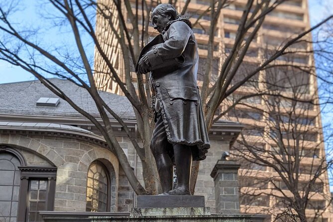 Boston’s Freedom Trail: A Self-Guided Audio Tour - Stop 1: Massachusetts State House for orientation and themes