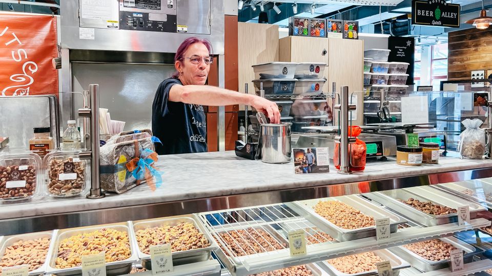 Boston's North End: Secret Food Tour - Bypassing the lobster roll line: the smart part of the tour