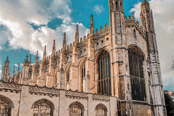 Cambridge Instagram Self-Guided Tour - Top Photo Spots - Starting at King’s College, then walking to Magdalene Bridge