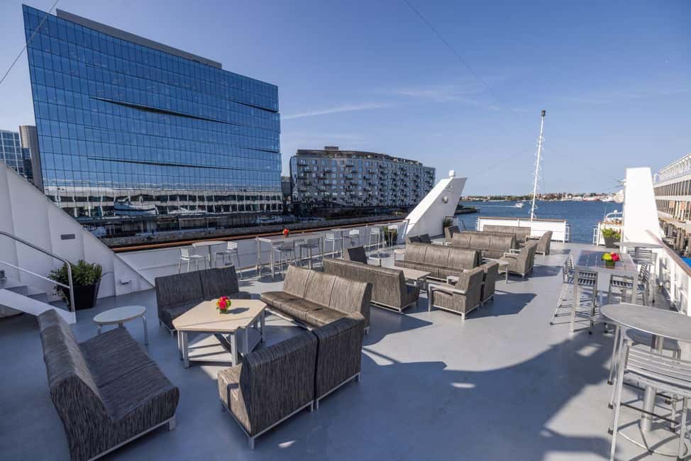 City Cruises Boston: Boston Harbor Lunch or Dinner Cruise - Rooftop Lounge Views: The Best Way to Watch Boston Go By