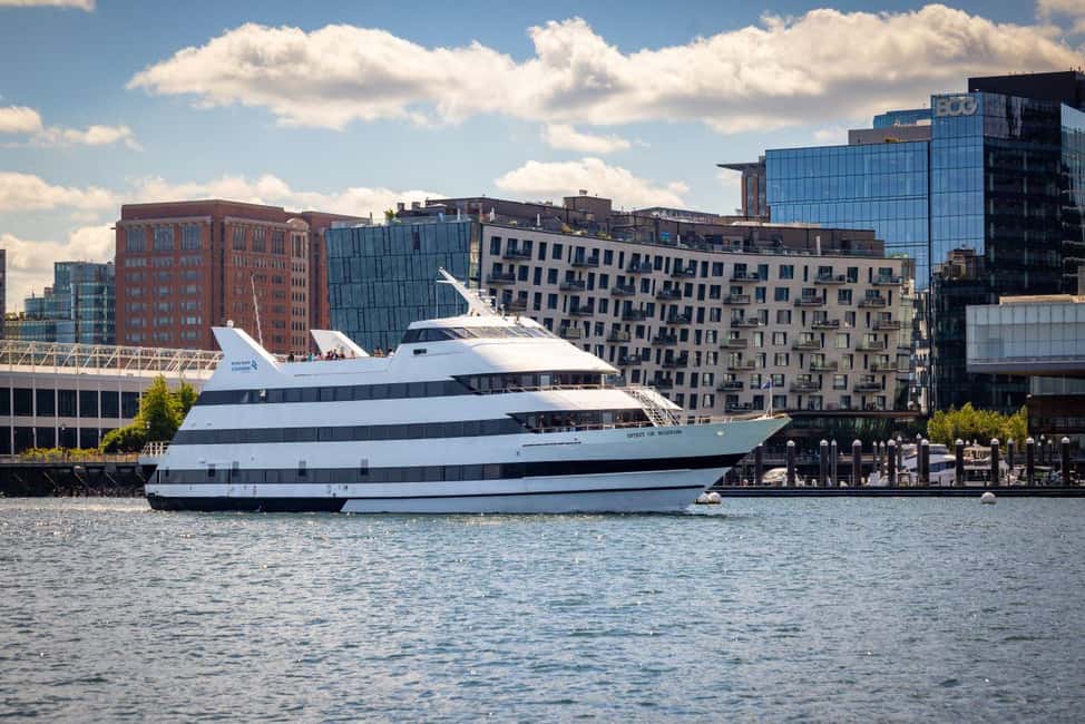 City Cruises Boston: Boston Harbor Lunch or Dinner Cruise - Service and Comfort: Why the Little Things Feel Big
