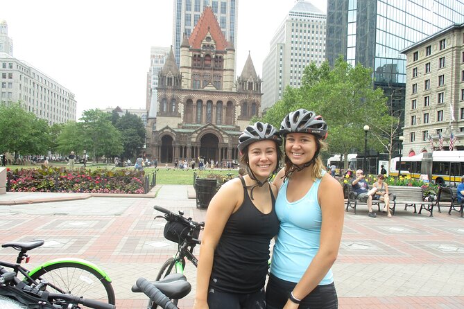 Comfort Hybrid Boston City Bike Rental - Starting at Urban AdvenTours (103 Atlantic Ave) by the Waterfront