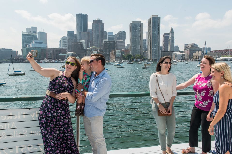 Downtown Boston Harbor Weekend Cruise with Brunch - Drinks, mimosas, and Bloody Marys: how the bar works