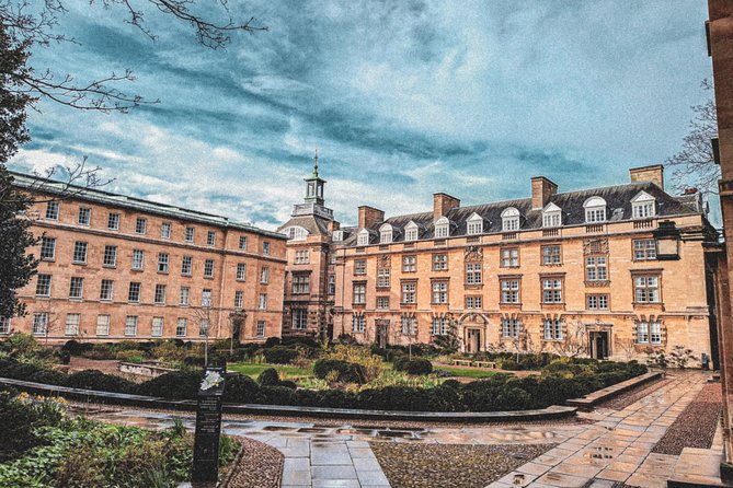 Explore Cambridge Student Life & Top Colleges Walking Tour - The University of Cambridge: Life Beyond the Walls