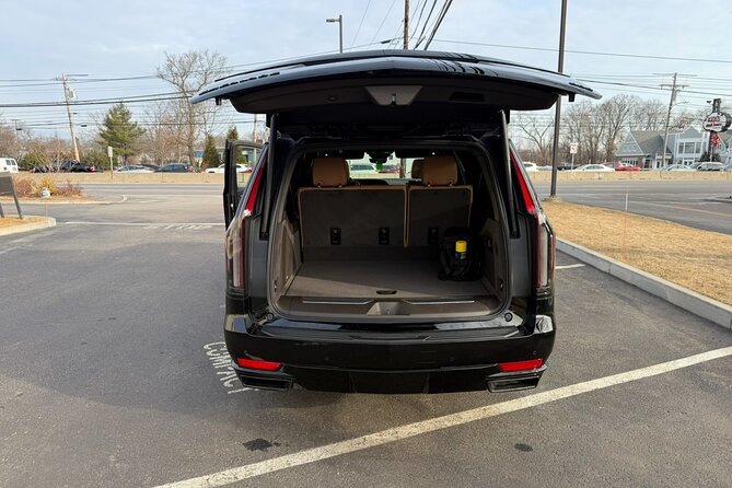 First Class Private Airport Transfer from Boston Logan - Who This Boston Logan Transfer Best Fits