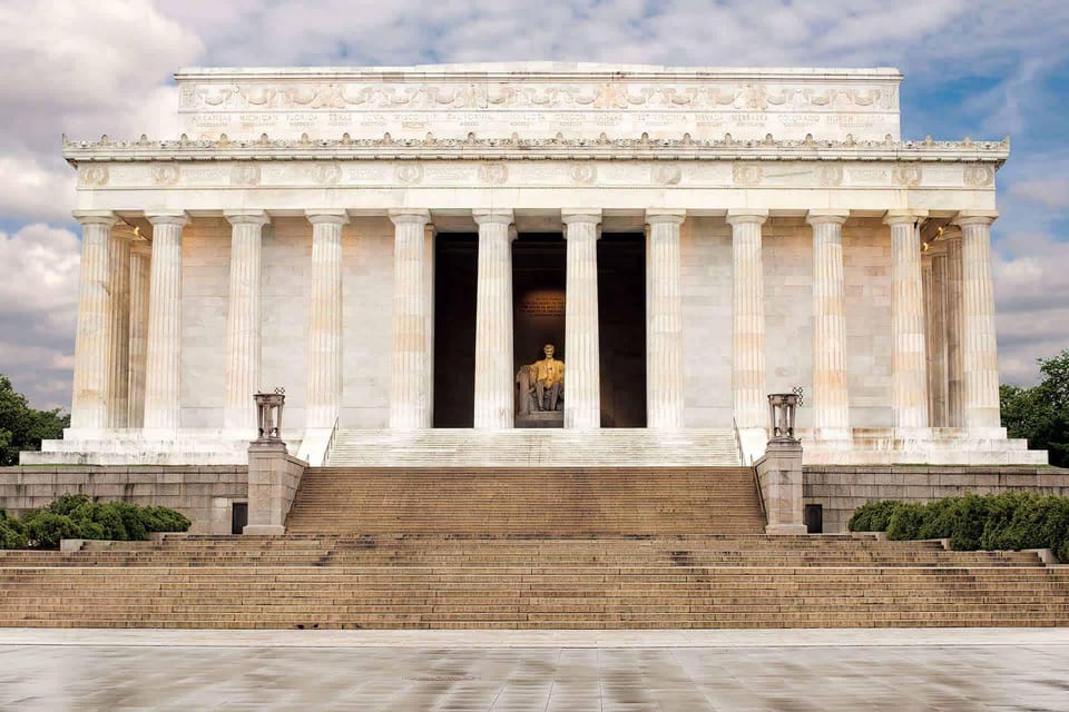 From Boston: 4-Day Tour to New York, D.C.&Niagara Falls - Hotels, transportation, and the pace trade-off