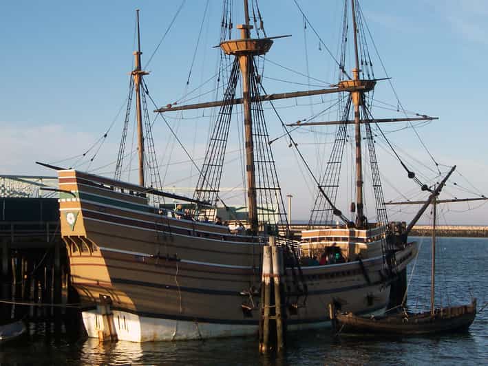 From Boston: Quincy, Plymouth, and Mayflower II Day Trip - Cohasset to Scituate: lighthouse views and the American Army of Two story